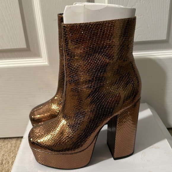 Topshop muted gold embossed snakeskin platform booties, Sz 35 - Picture 4 of 6